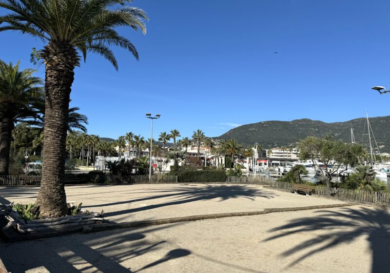 Boulodrome du port à cavalaire sur mer