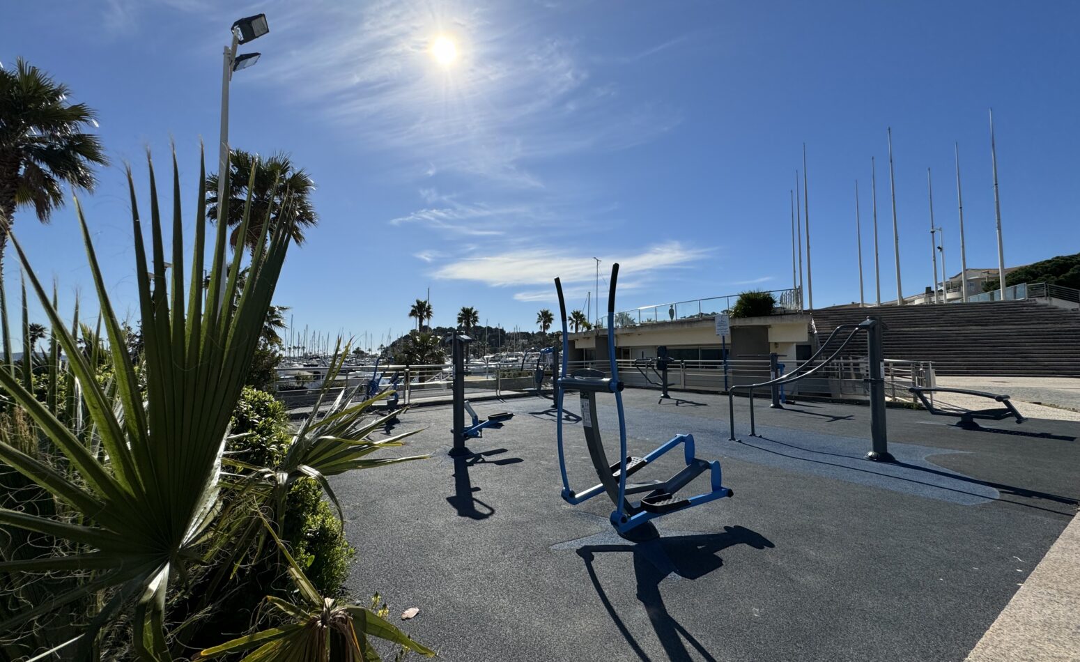 Aire de sport sur l'esplanade De Lattre De Tassigny à Cavalaire