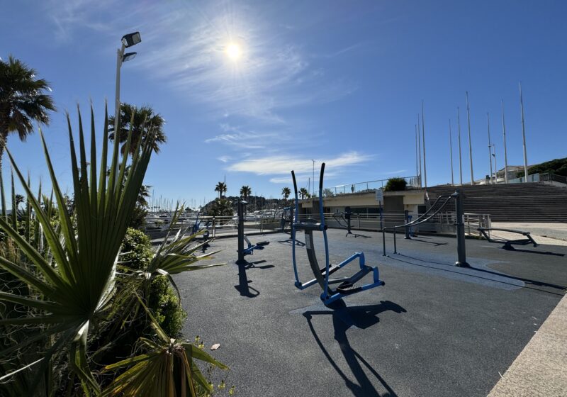 Aire de sport sur l'esplanade De Lattre De Tassigny à Cavalaire