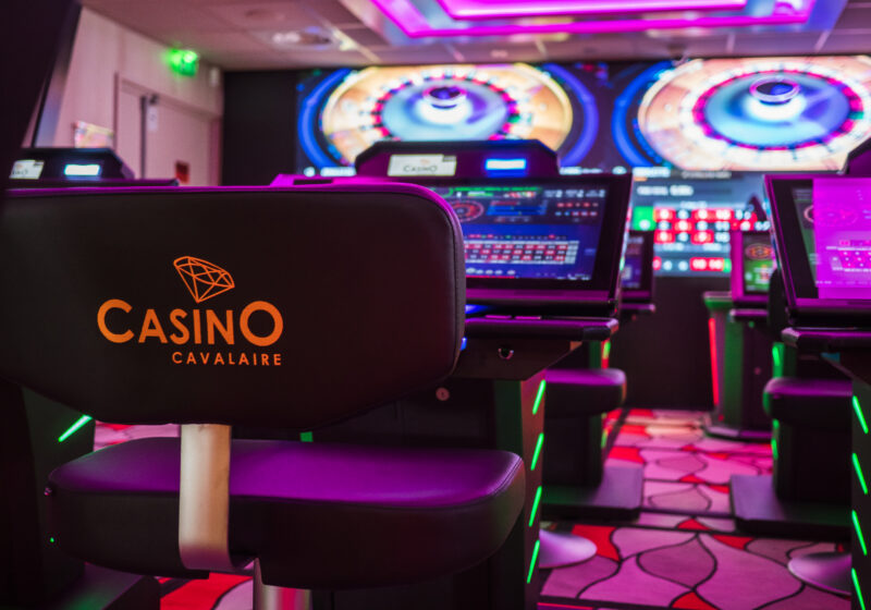 Machines à sous du Casino de jeux de Cavalaire sur mer dans le sud de la France