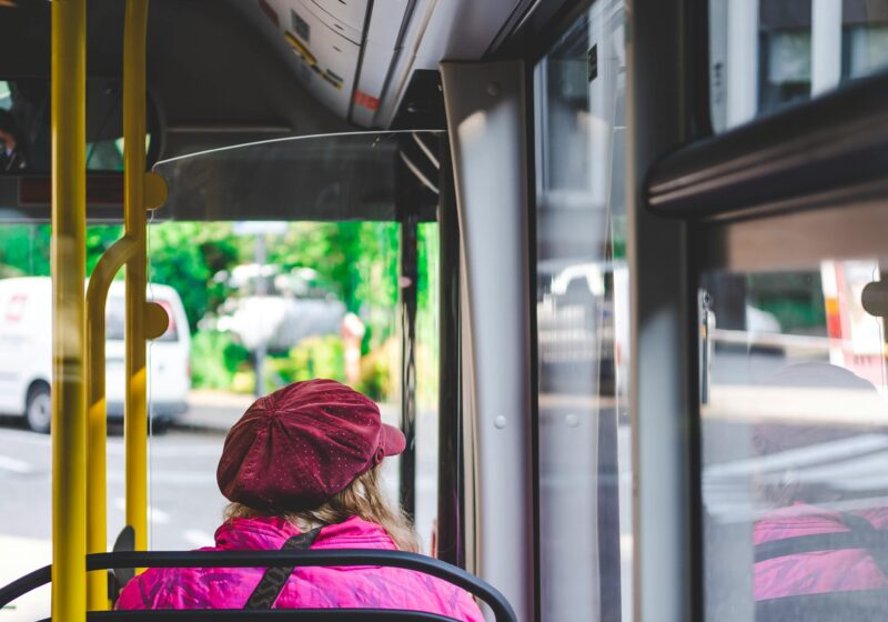 Transport en bus à Cavalaire et dans tous le var avec Zou